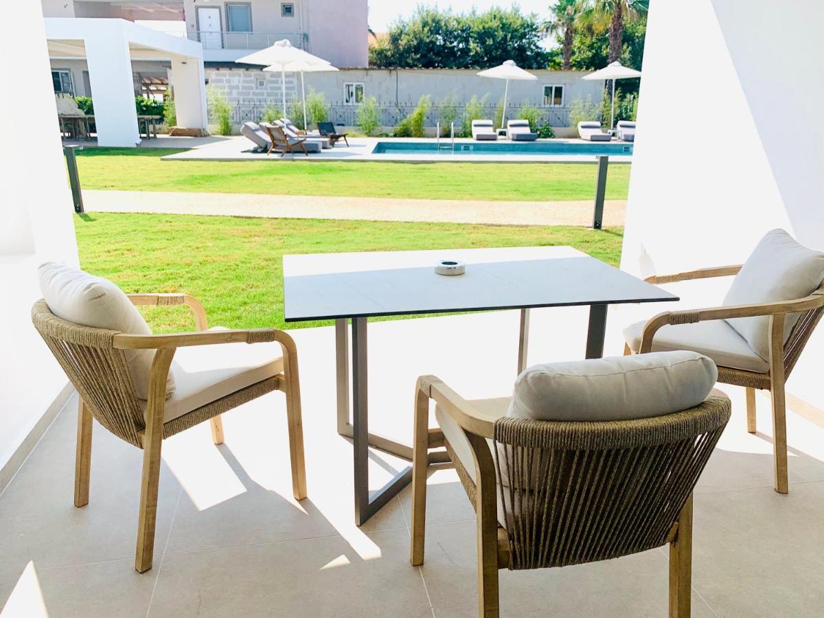 Callisti Suites Sarti Ngoại thất bức ảnh