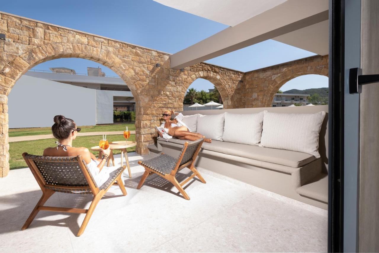 Callisti Suites Sarti Ngoại thất bức ảnh
