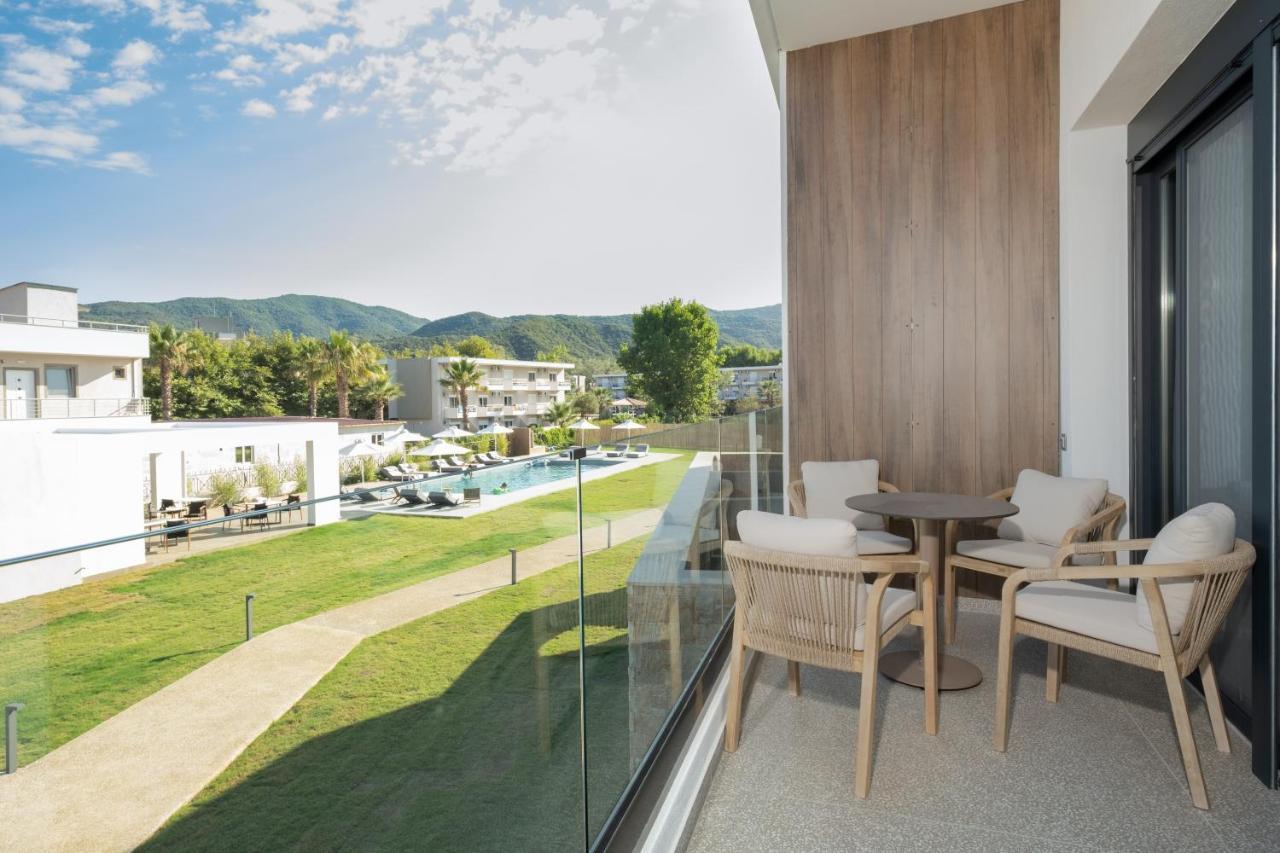 Callisti Suites Sarti Ngoại thất bức ảnh
