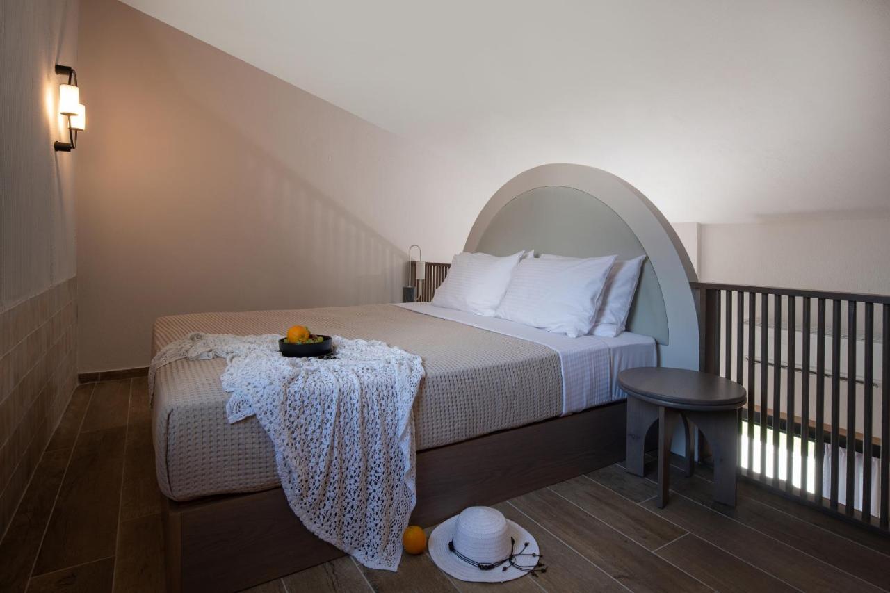 Callisti Suites Sarti Ngoại thất bức ảnh